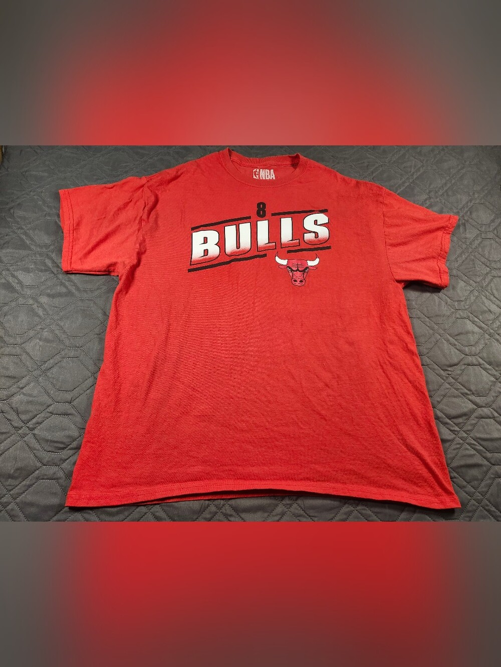 Adult XL Chicago Bulls graphic T-shirt size XL